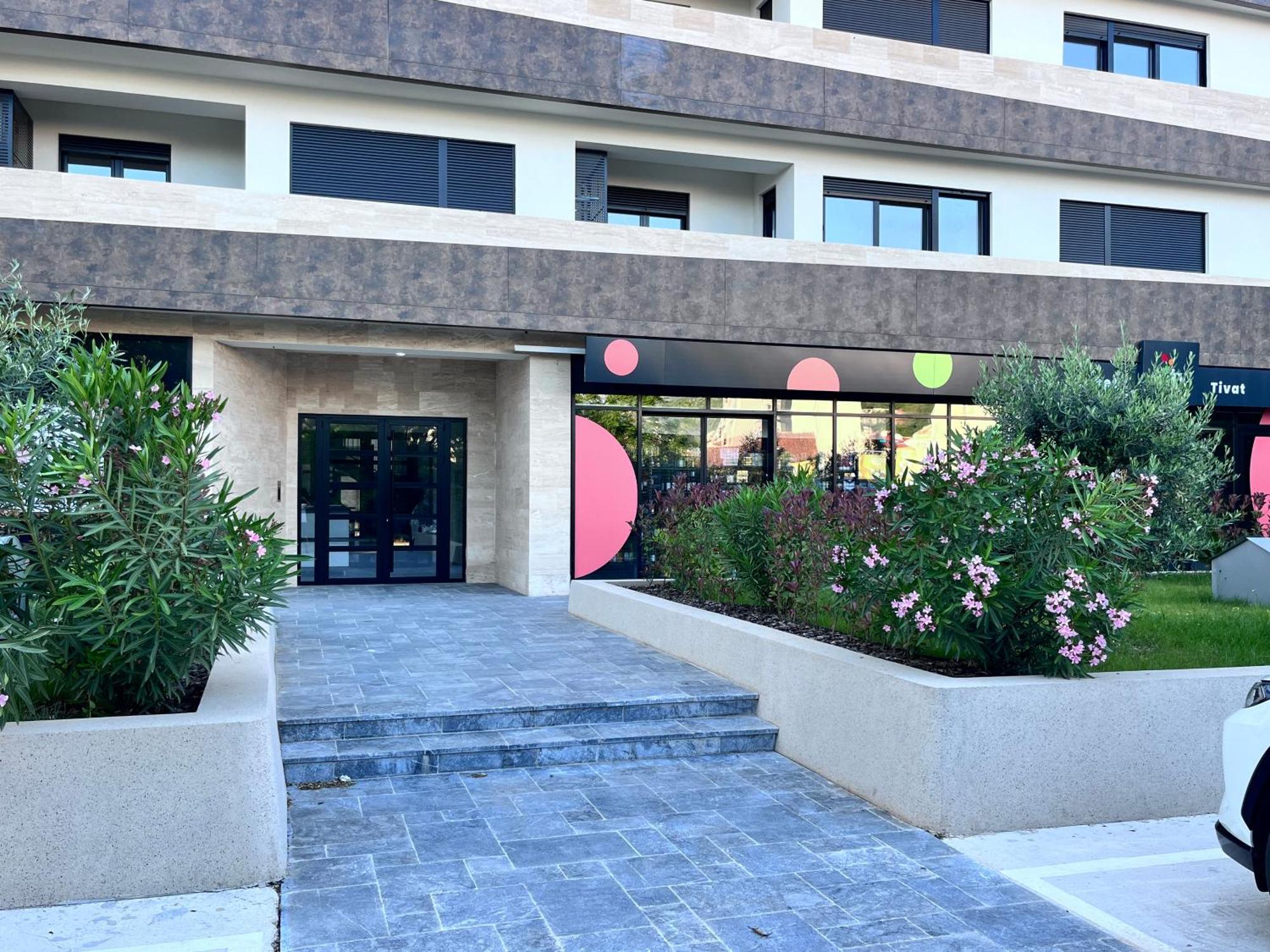 Tivat Apartments Екстериор снимка